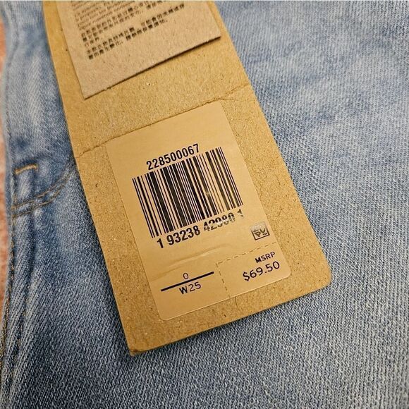 Levis 721 High Rise Skinny Ankle Jeans - Picture 3 of 7